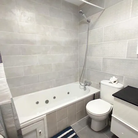 בית נופש Gara, Duplex Pareado Piscina Privada By Flamingo House *